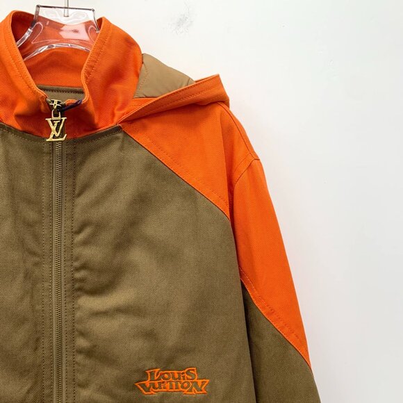 Louis Vuitton Two-Tone Hooded Cotton-Padded Jacket Brown/Orange Size 44 - Picture 7 of 8